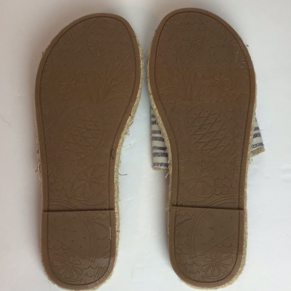 Navy and White Linen Slides Sz 6 1/2 - Picture 6 of 7